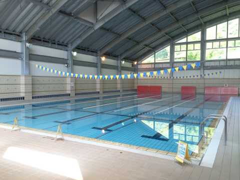 室内25mプール